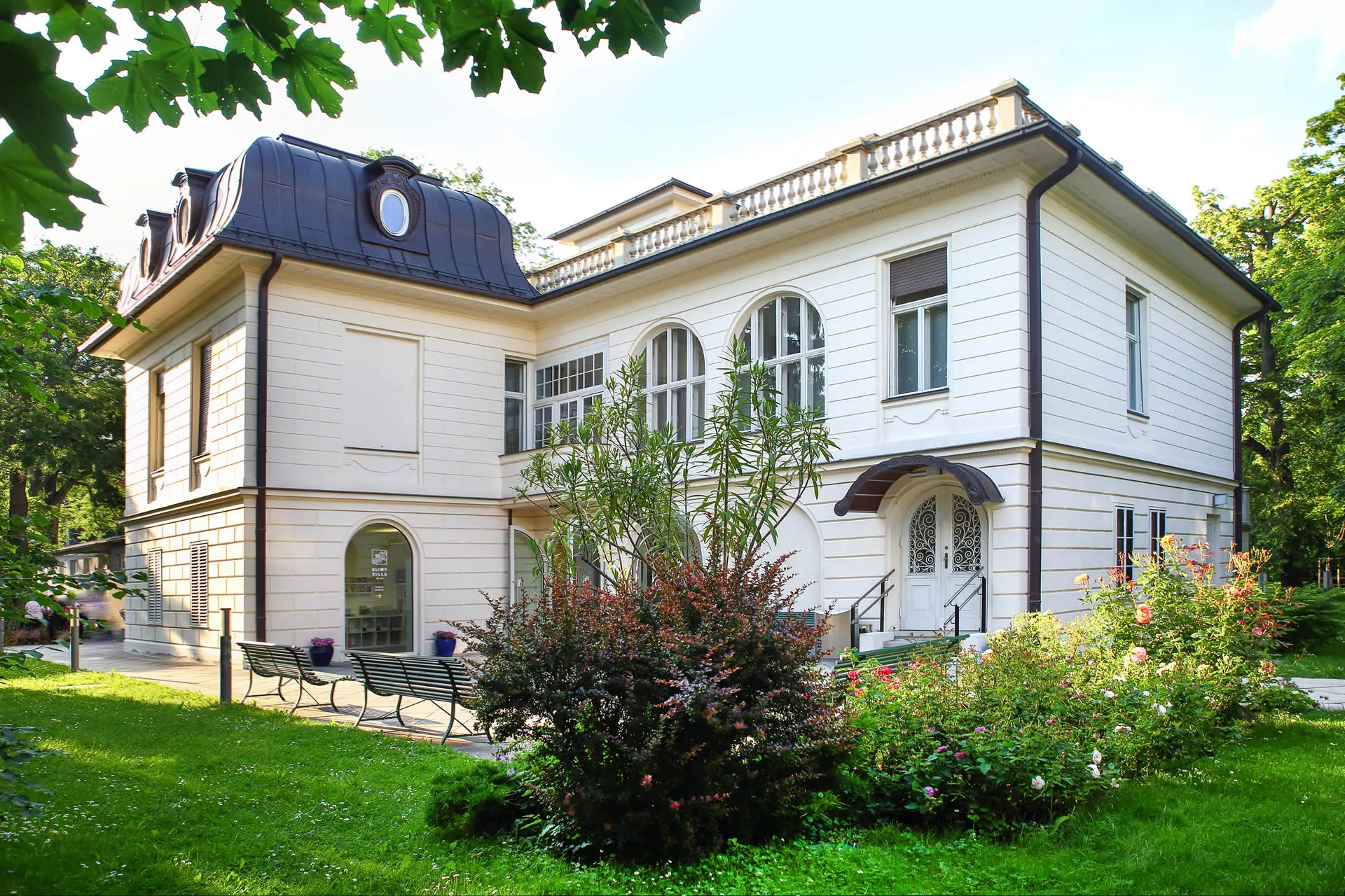 Klimt Villa
