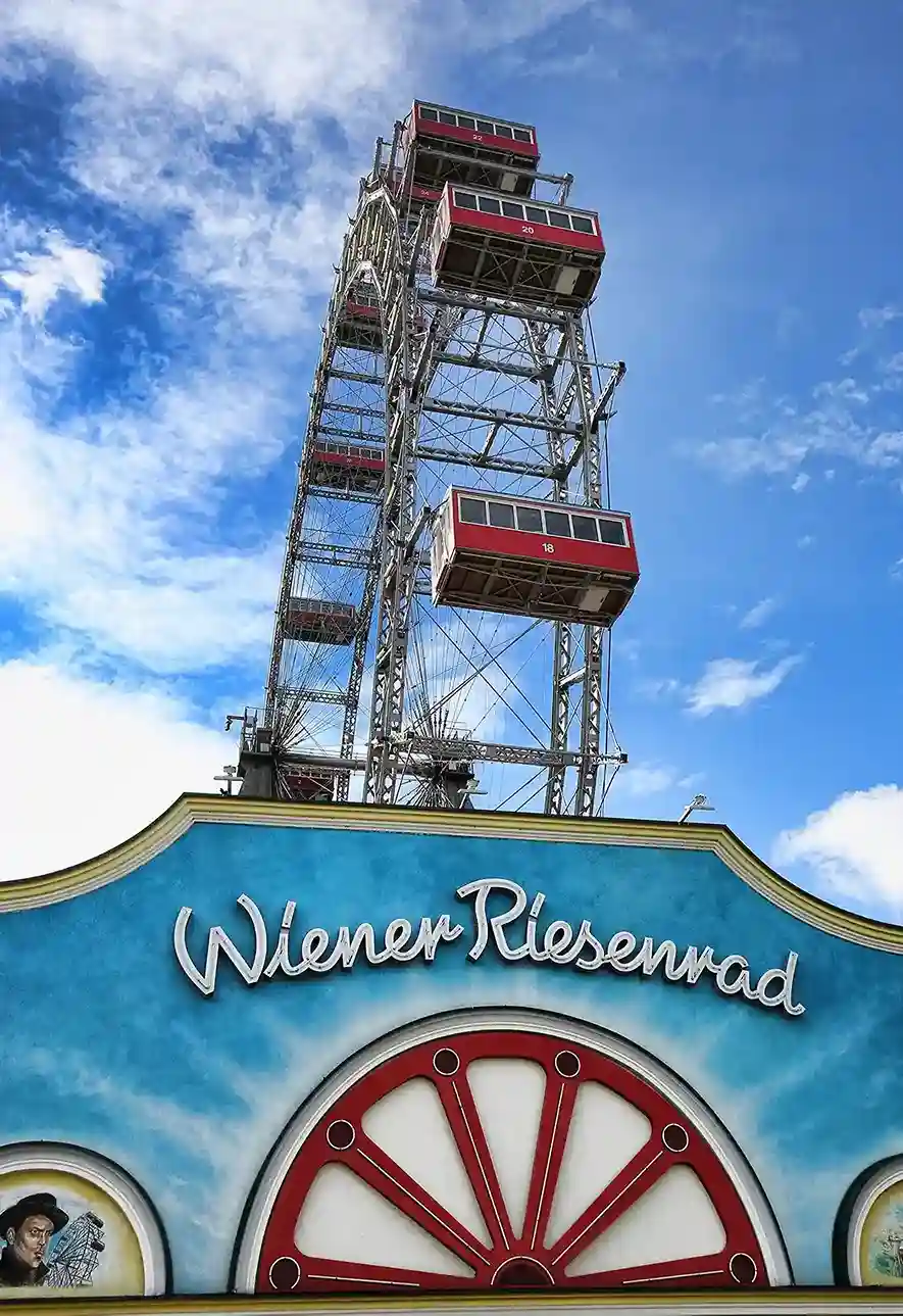 Panorama Museum At Vienna Giant Ferris Wheel