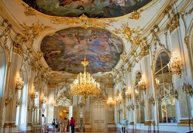 Schonbrunn Palace State Apartments
