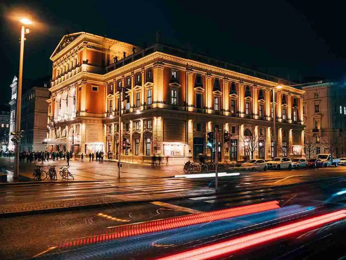 ประสบการณ์ดนตรีคลาสสิกและโอเปร่าใน Vienna: คอนเสิร์ตและค่ำคืนแห่งวัฒนธรรมที่ดีที่สุด