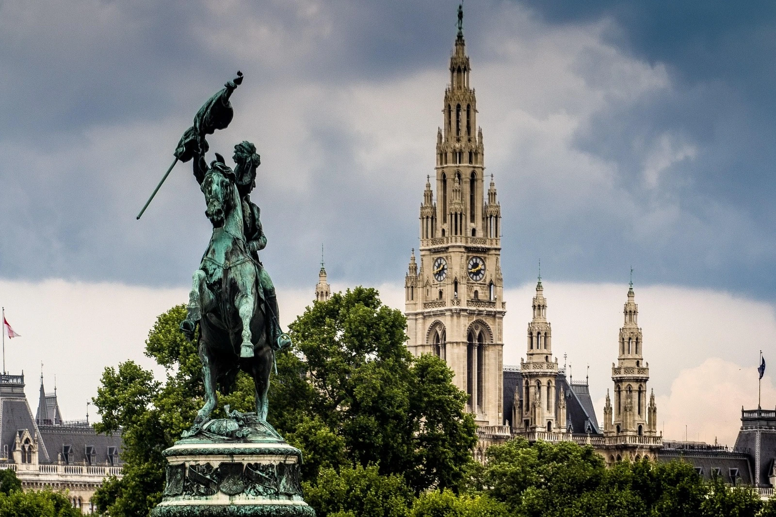 World War II & History Walking Tour Vienna